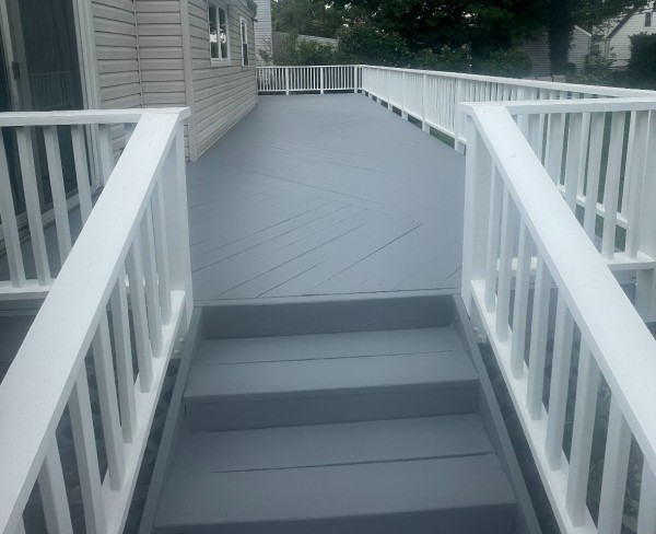 Deck Staining in Levittown, NY (1)