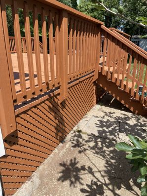 Deck Staining Services in Massapequa, NY (3)
