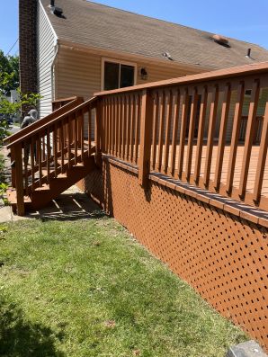 Deck Staining Services in Massapequa, NY (4)